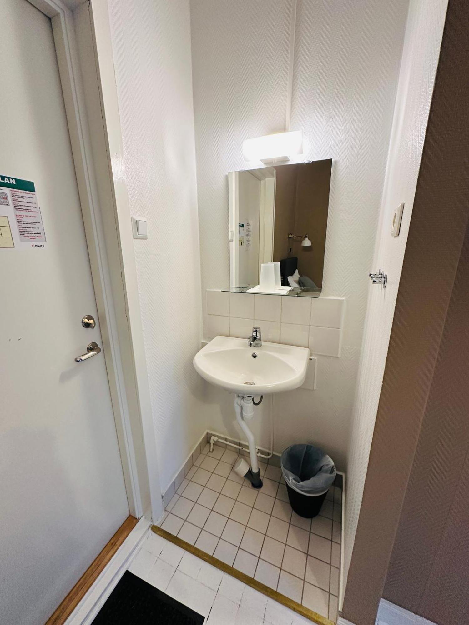 Vattengraendens Vandrarhem & Hotel Norrköping Kamer foto