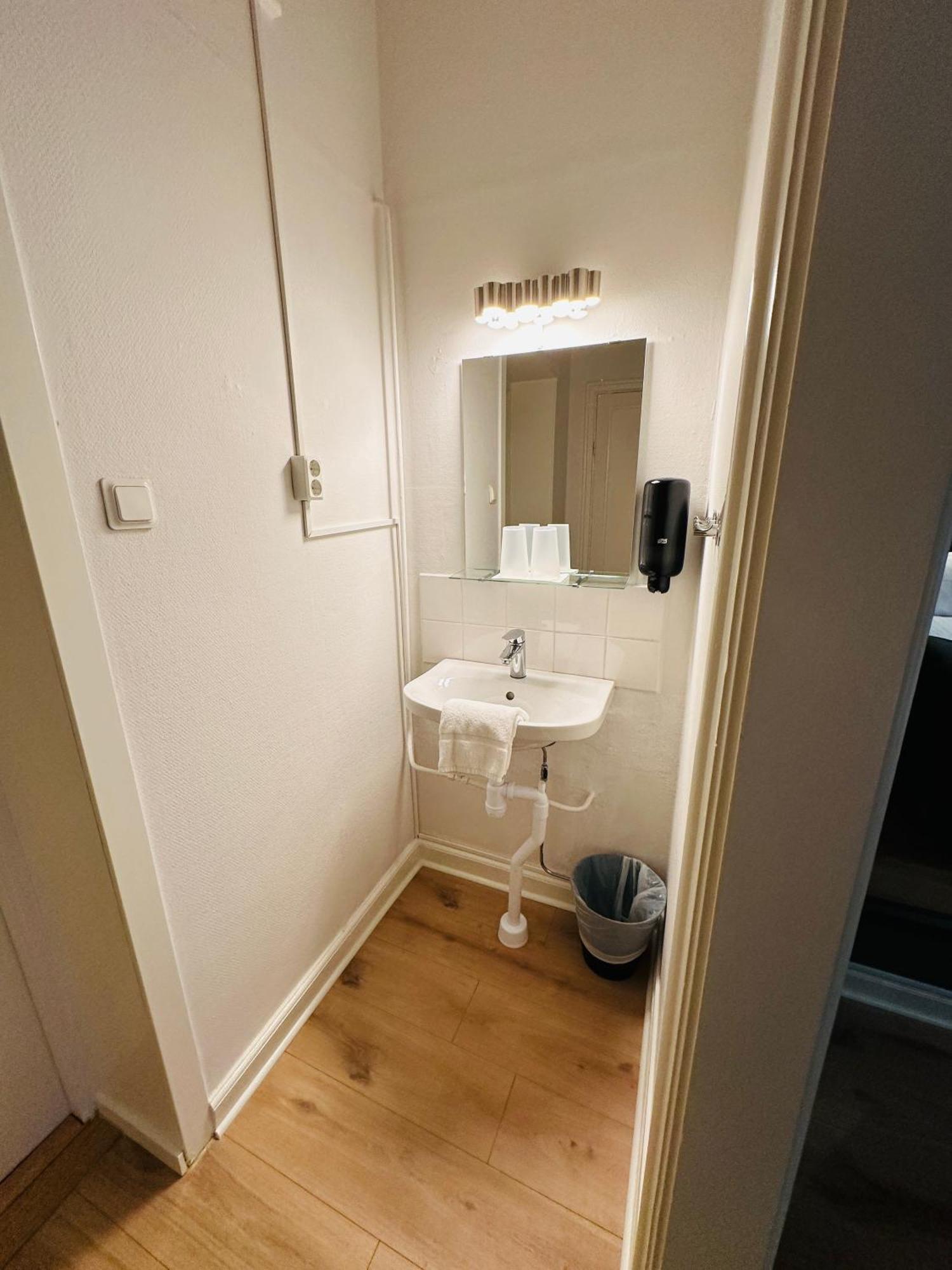 Vattengraendens Vandrarhem & Hotel Norrköping Kamer foto
